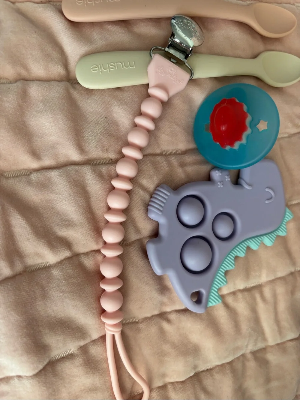 WeeSprout Bowls & Itzy Ritzy Teethers & Silicone Bibs & Mushie Spoons